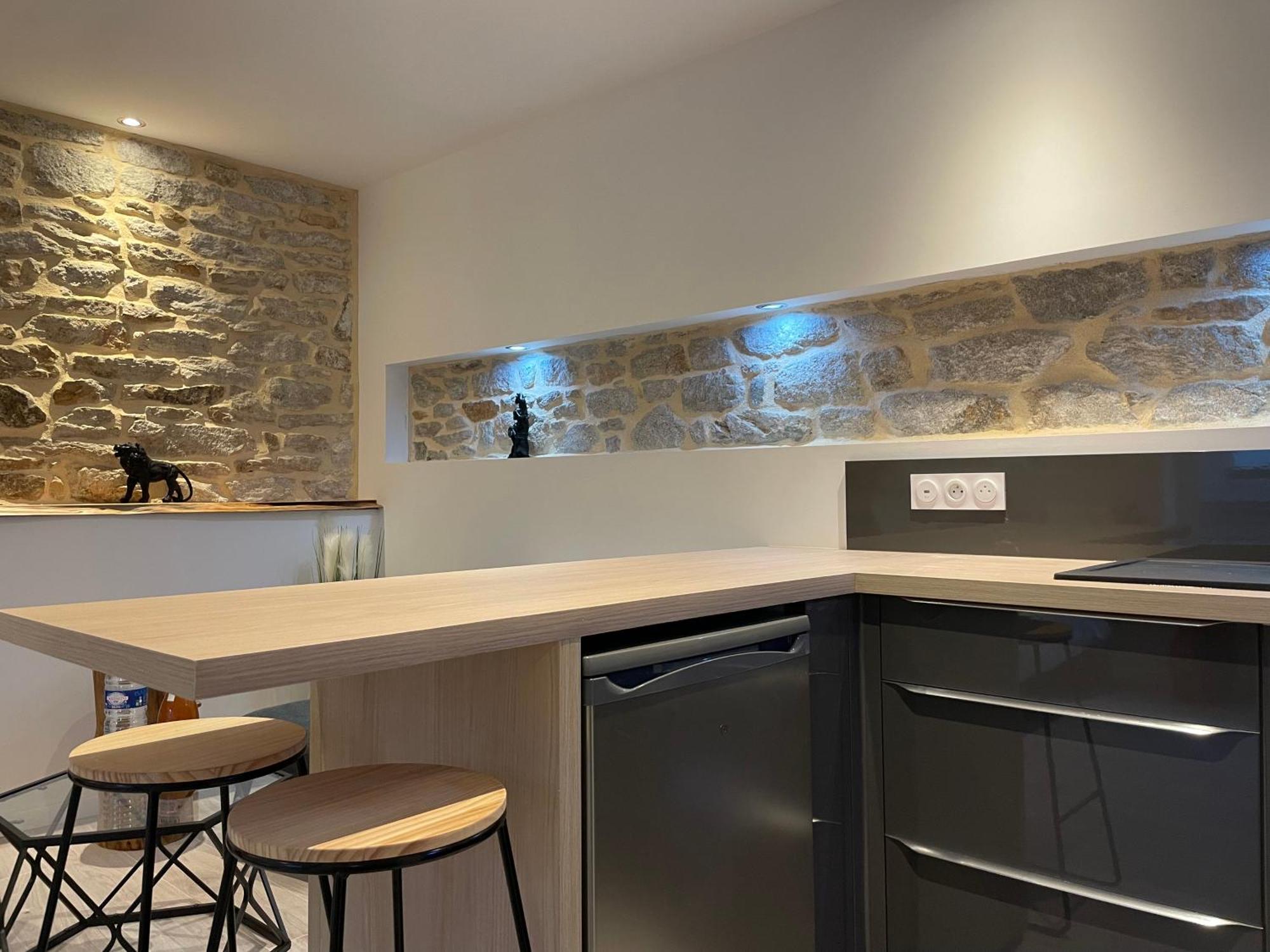 Le Calloch 2D - Studio 4 Etoiles - Quartier Gare - Wifi - Netflix Quimper Kültér fotó
