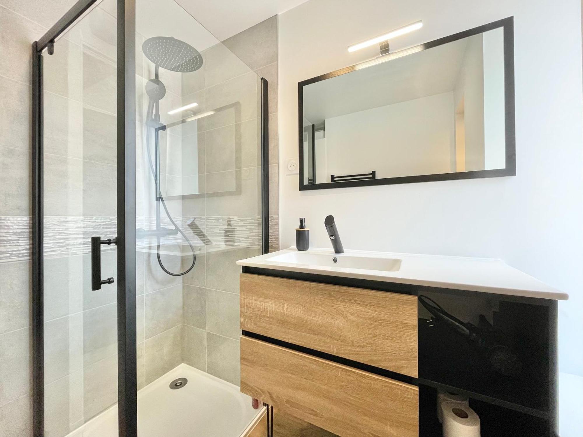 Le Calloch 2D - Studio 4 Etoiles - Quartier Gare - Wifi - Netflix Quimper Kültér fotó
