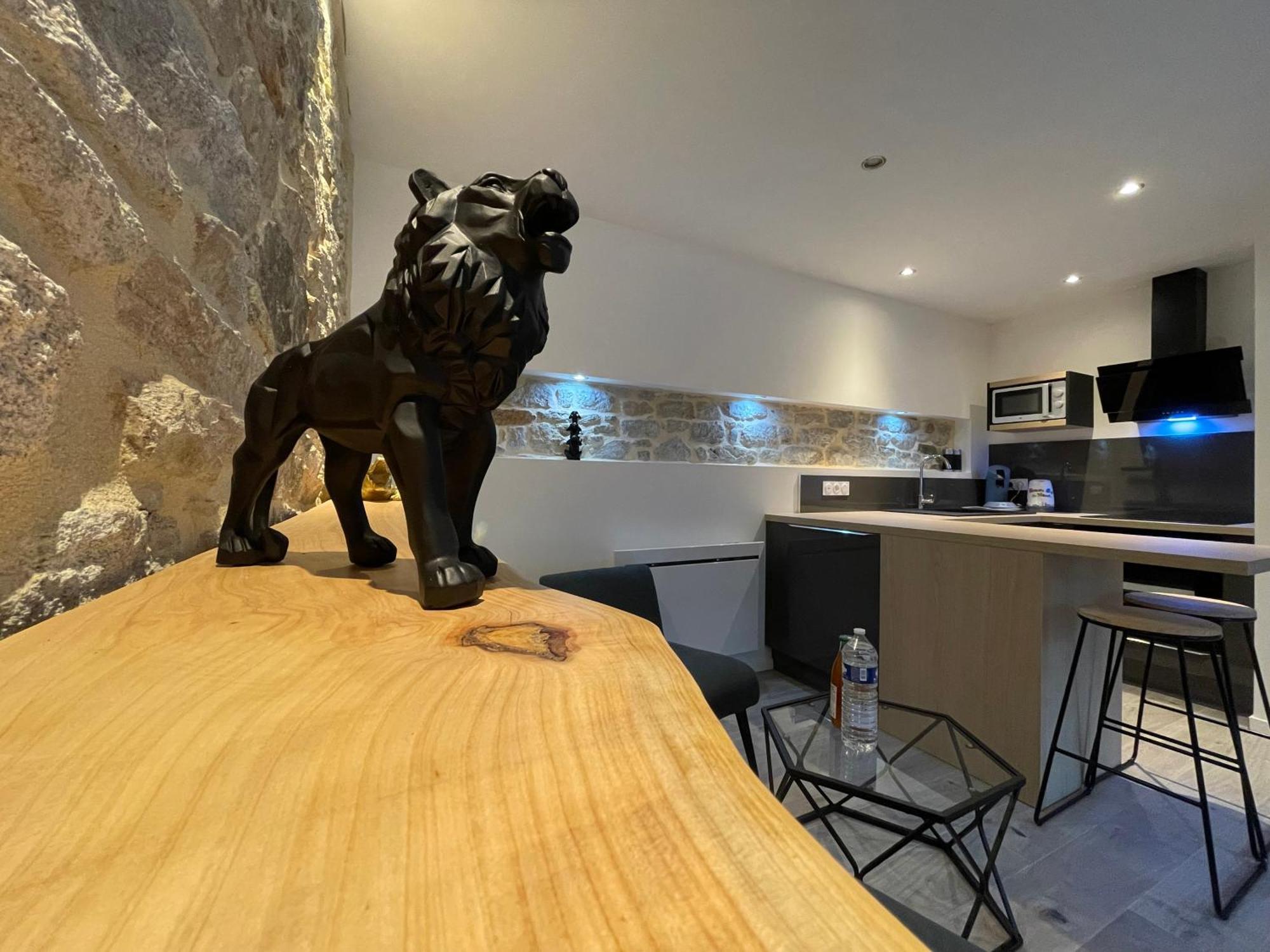 Le Calloch 2D - Studio 4 Etoiles - Quartier Gare - Wifi - Netflix Quimper Kültér fotó